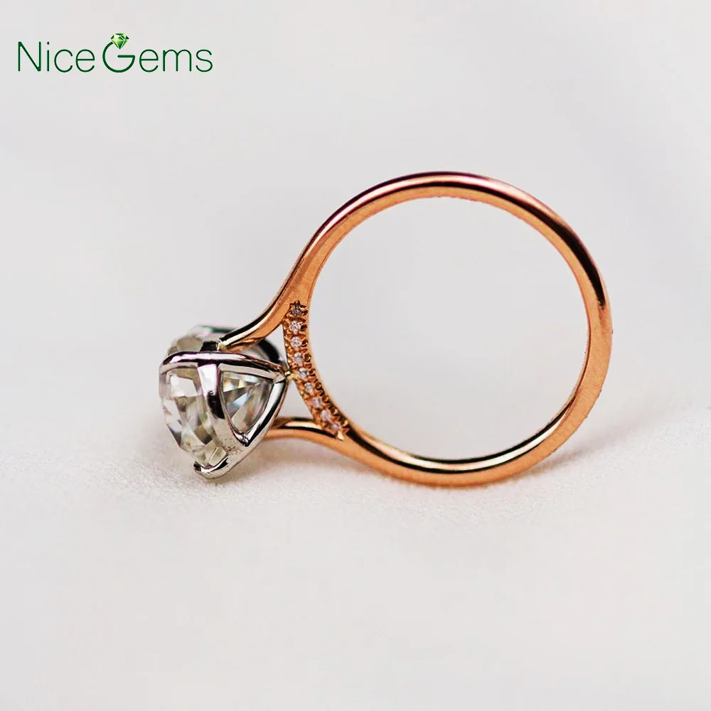 Кольцо обручальное с муассанитом D-образное изделие из белого золота 3 5 карат