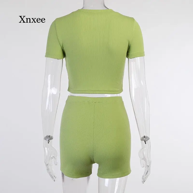 Костюм женский спортивный однотонный на пуговицах пикантная короткая футболка с