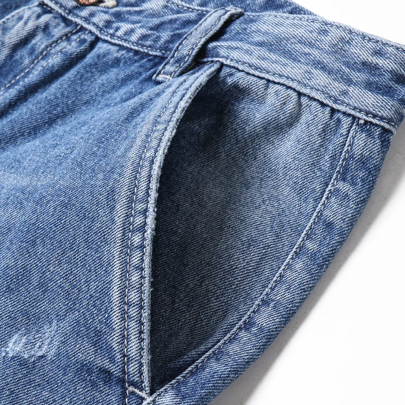 

2020 new summer Men's knee high denim shorts High quality casual multi-pocket loose short denim Men's blue 106/5000