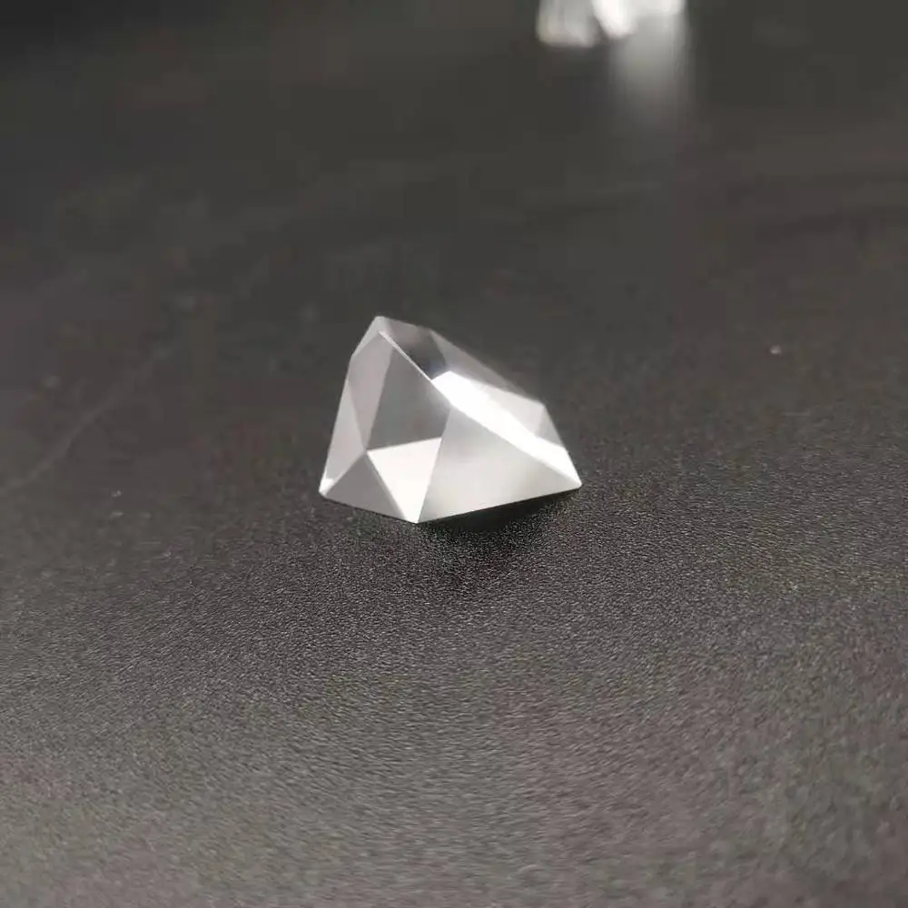 Бинокль minox bd 6. Призма телескопа. Призма для камеры. Телескоп белый. Призма бинокля.