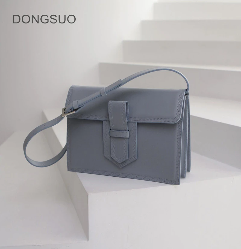 Женская кожаная сумка мессенджер с клапаном Корейская однотонная через плечо в