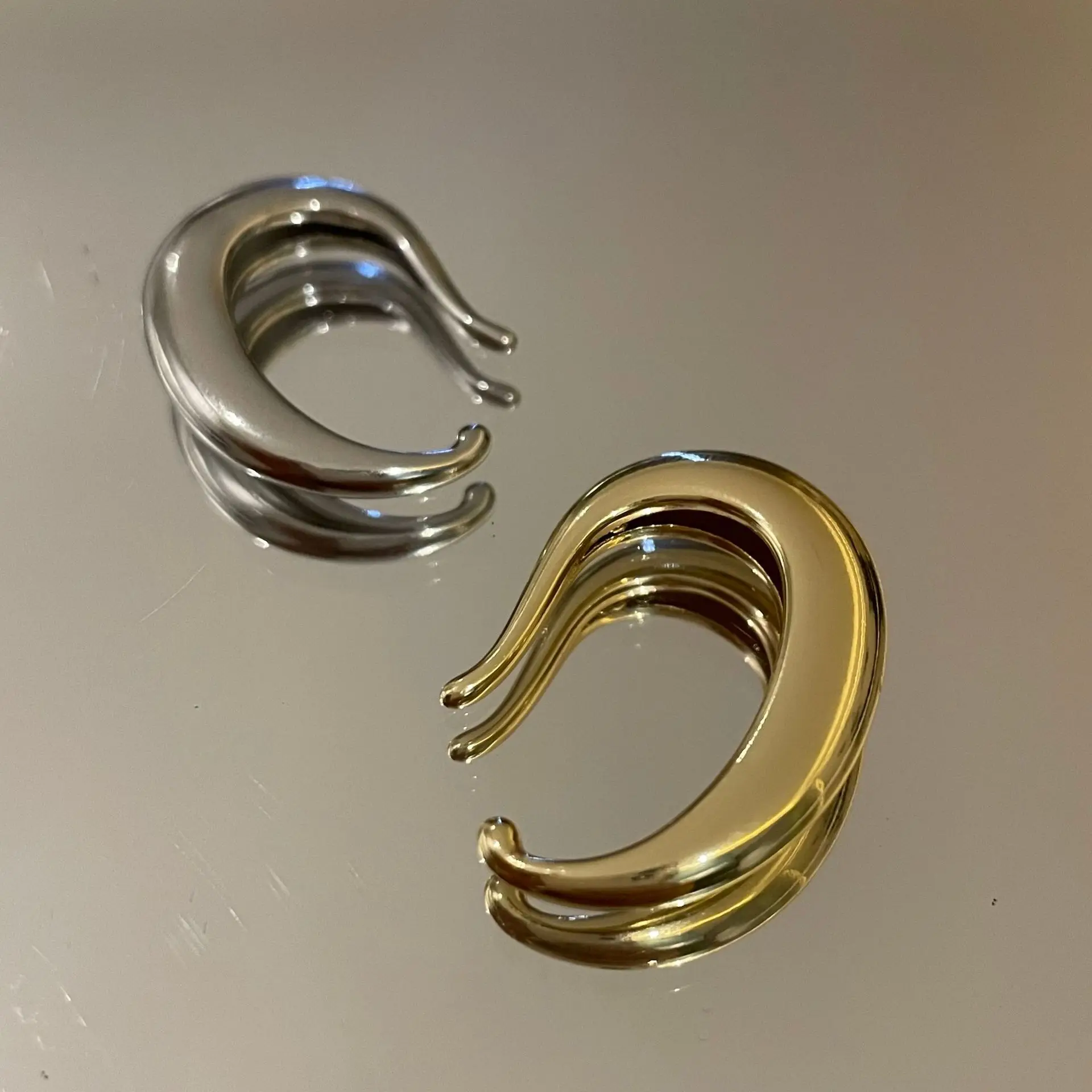 Винтажные золотые и Серебристые Цвет геометрический купол U Pin клипсы поддельный