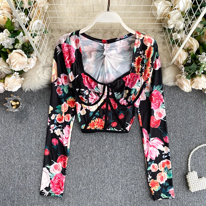 

Женская Осенняя Европейская блузка с принтом в стиле ретро, сексуальные тонкие короткие рубашки с квадратным воротником, новые универсальн...