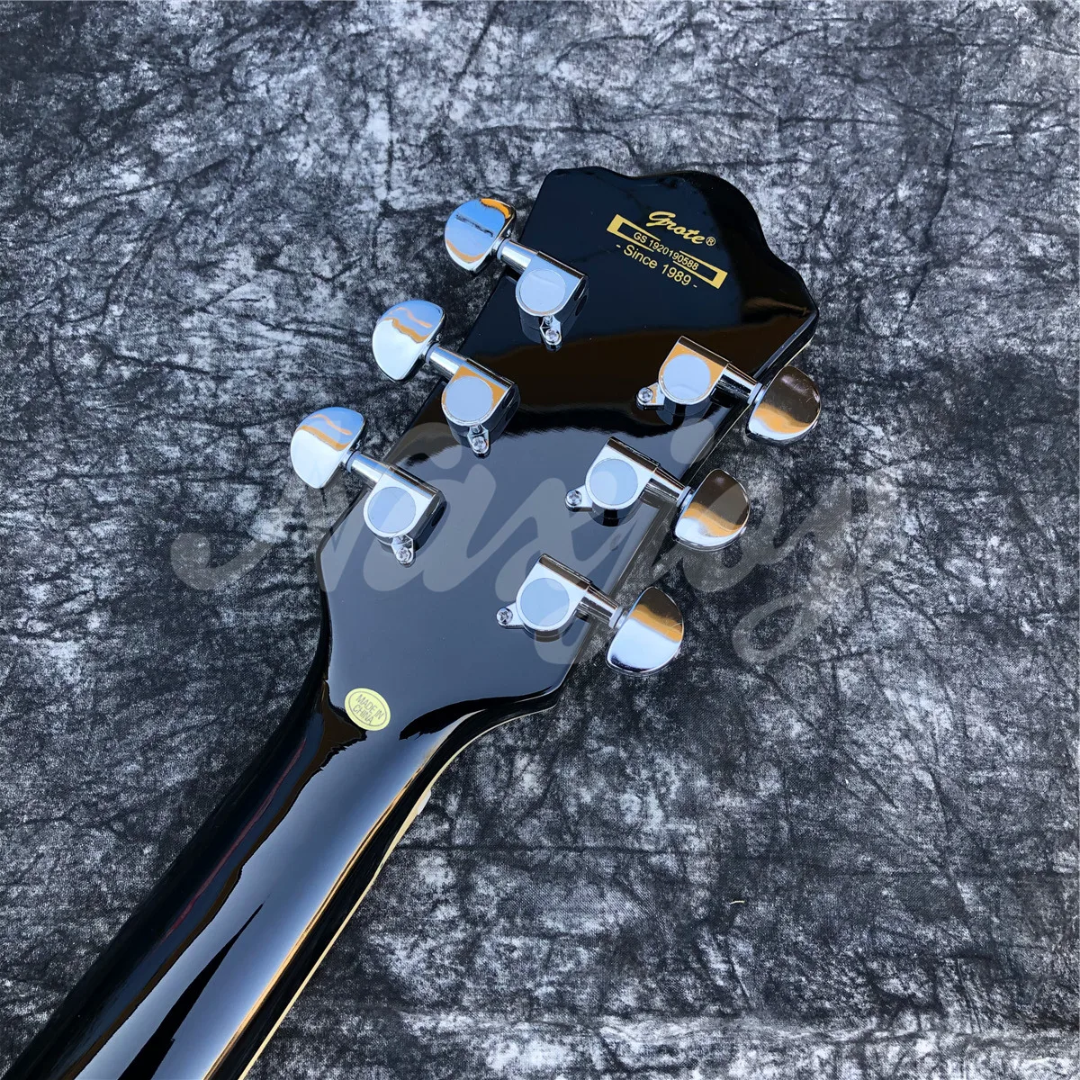 

Grote Black Color Semi Hollow Maple 6 Strings Jazz Electric Guitar with Double F holes