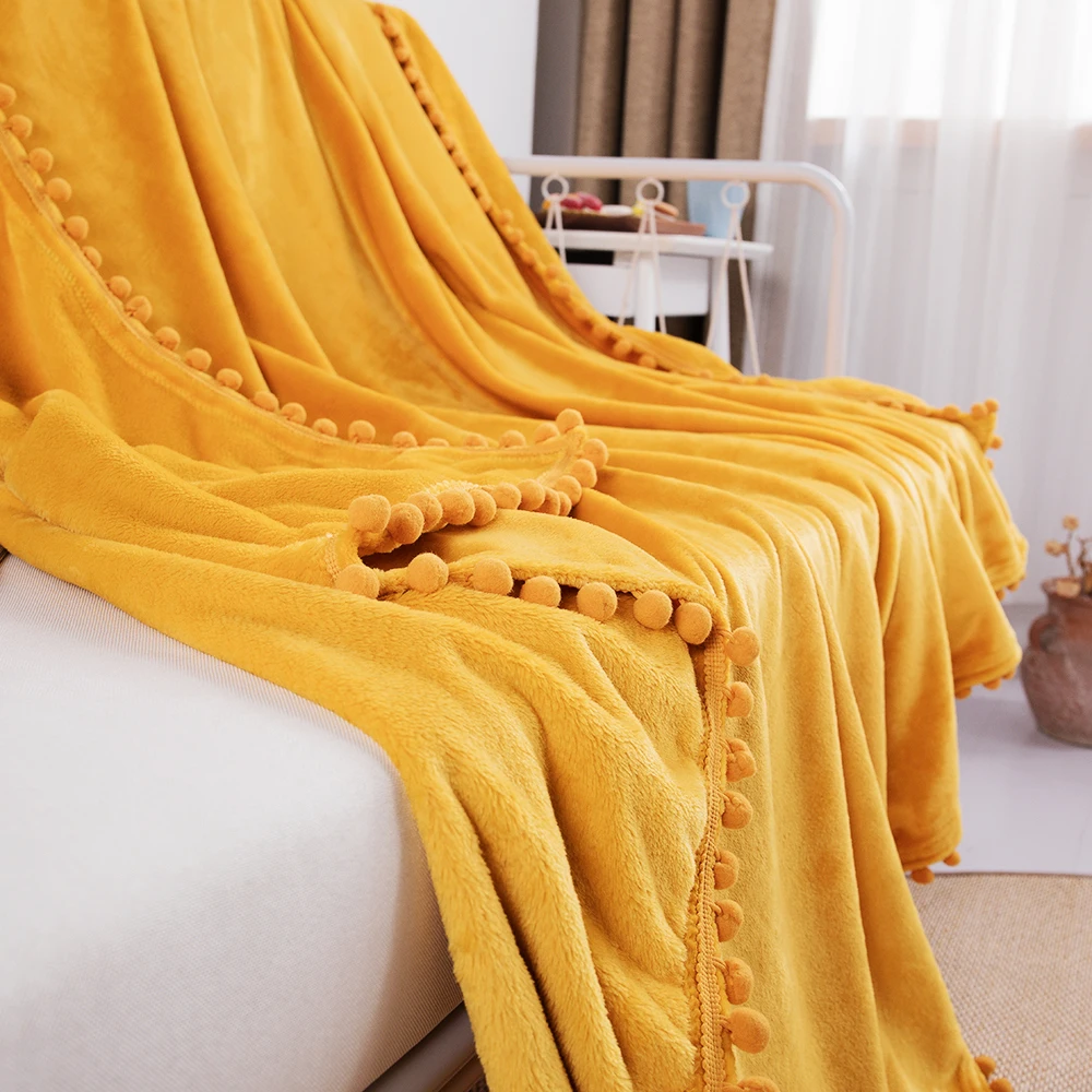 2020 Новое фланелевое одеяло с помпоном Легкая удобная кровать мягкое подходит для