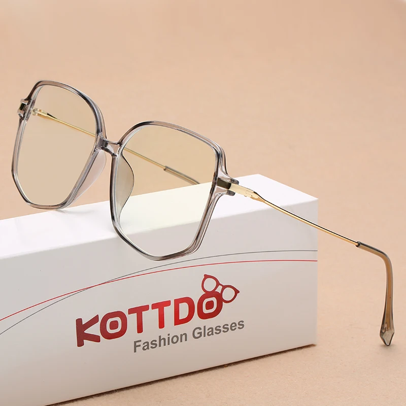 Classic New Anti-Blue Light Women Eyeglasses Vintage Square Metal Glasses Men Optical Myopia Computer Tr90 Eyewear 2020