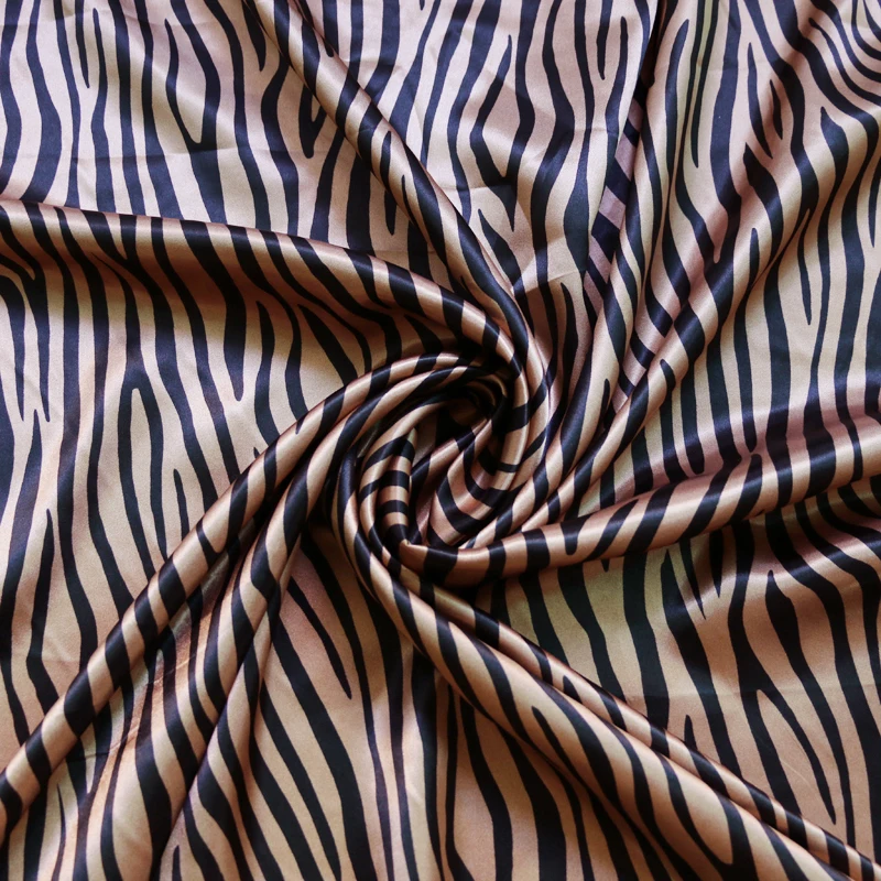 От Meter Мягкая атласная ткань полосатая подкладка с геометрическим узором - купить