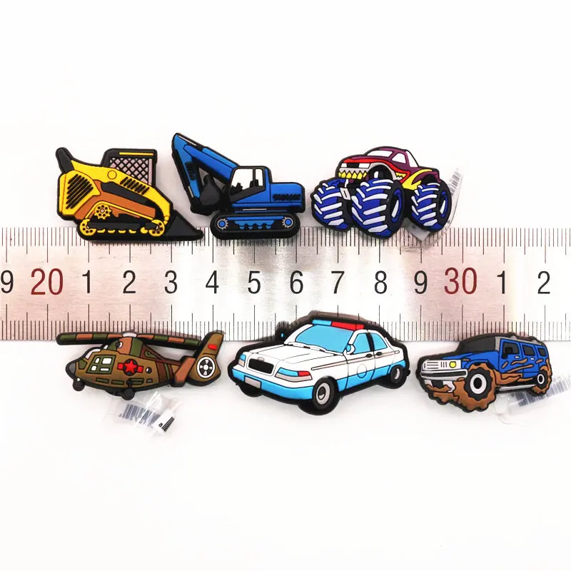 Высокая Имитация обуви амулеты аксессуары Гонки/вилочный