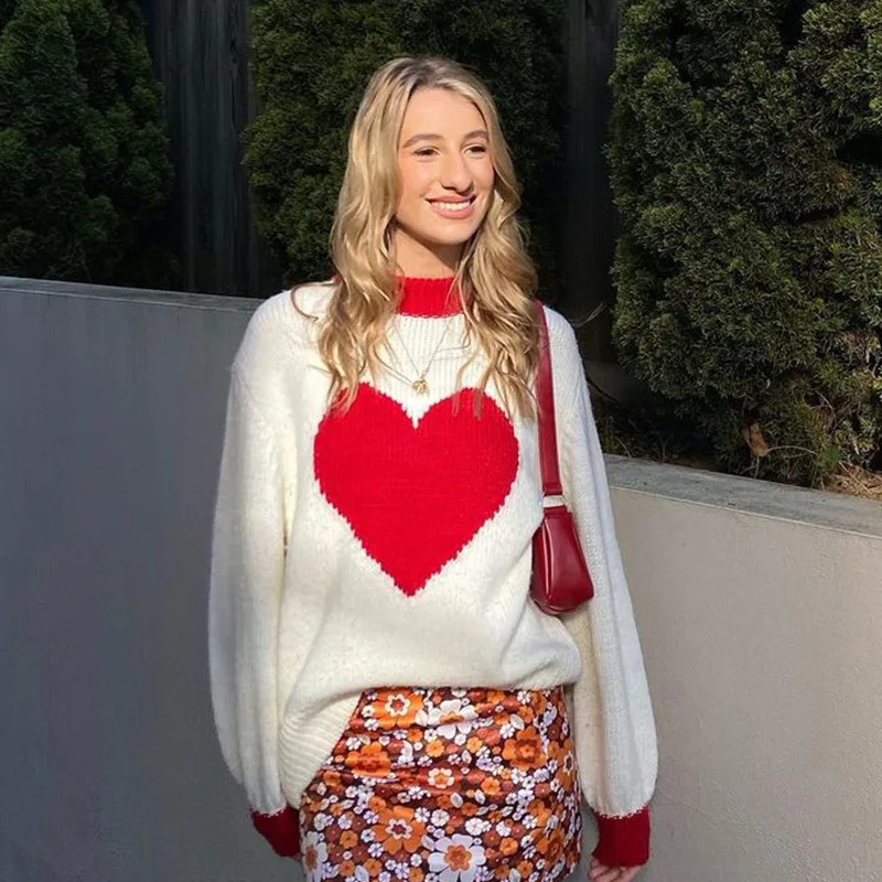 

2021 Autumn Knitted Sweater British Style Contrast Color Love Heart Woolen Loose Round Neck Long-Sleeved Blouse Women Sweaters