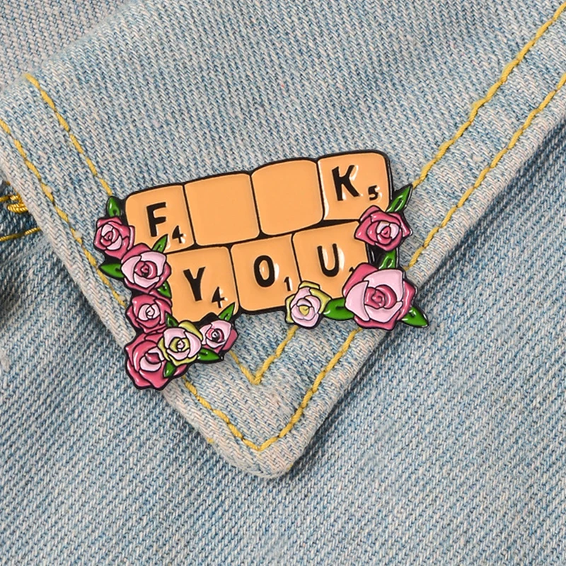 Женского брошь с изображениями растений Детские розы клавиатура Смешные pin