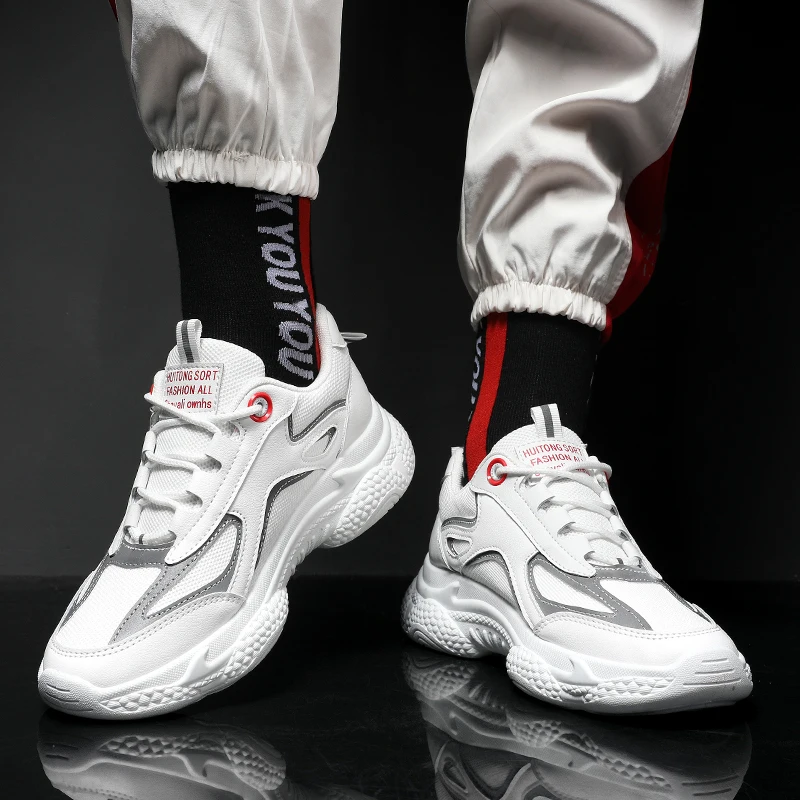 Новые черно белые кроссовки спортивные мужские сетчатые удобные 2020 стильная