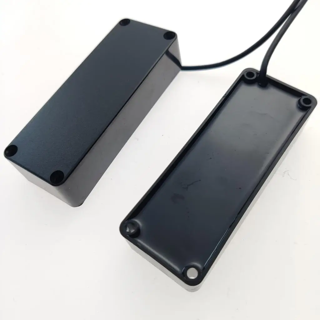 

2x Black Plastic Closed Pickup Covers for 5-String PB Bass Replacement Parts
