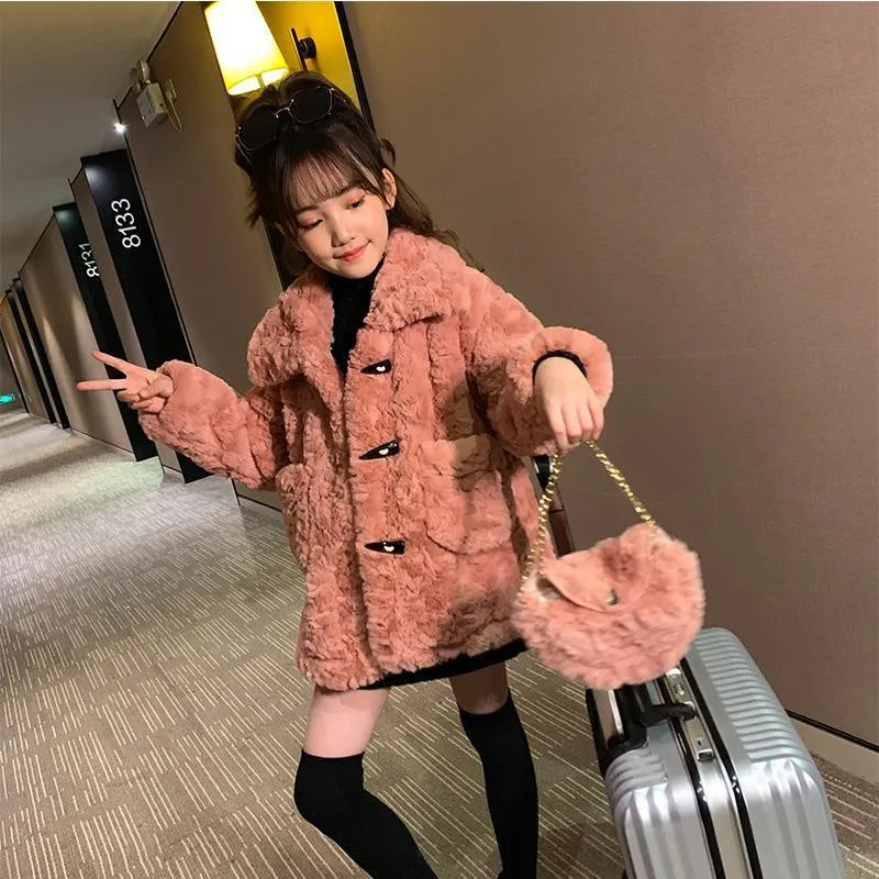 

2021 New Spring Winter Girl Coat Lamb Wool Jackets Warm Horn Button Clothing Kids Teenage Children Fur Tops Plus Velvet Thicken