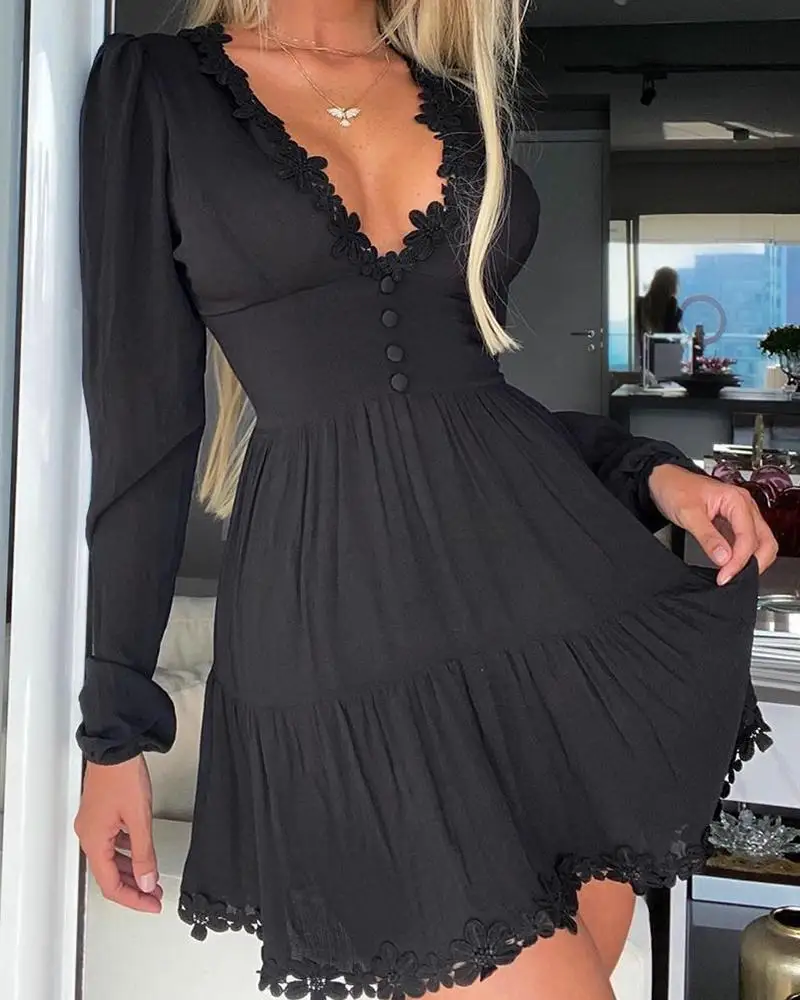 

Lace Skinny Waist Solid Party Night Solid Dresses Vestido Women V Neck Buttoned Sweet Mini Sexy Dress 2020 Autumn Long Sleeve