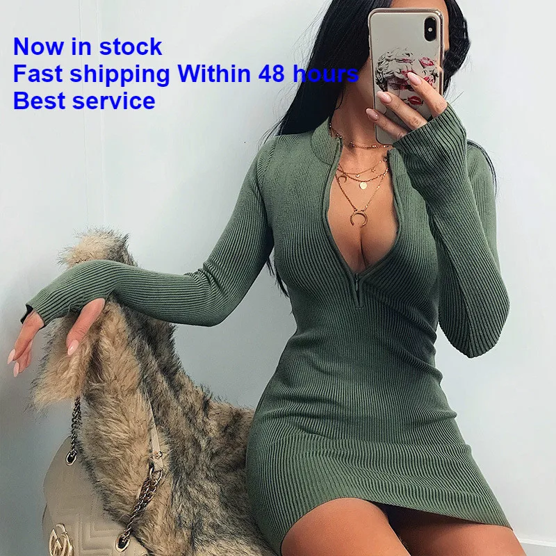 Женское однотонное платье трапеция облегающее с длинным рукавом и