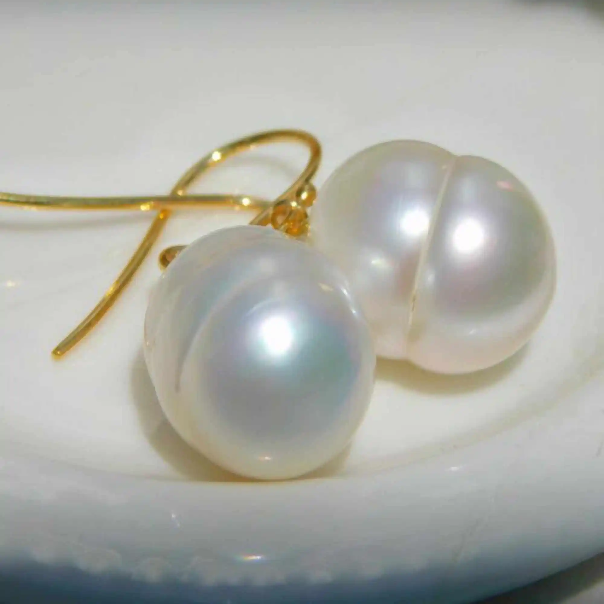 

Fashion Baroque White South Sea Pearl 14K Yellow Gold Earrings Thanksgiving Wedding Jewelry New Year Mother's Day Gift