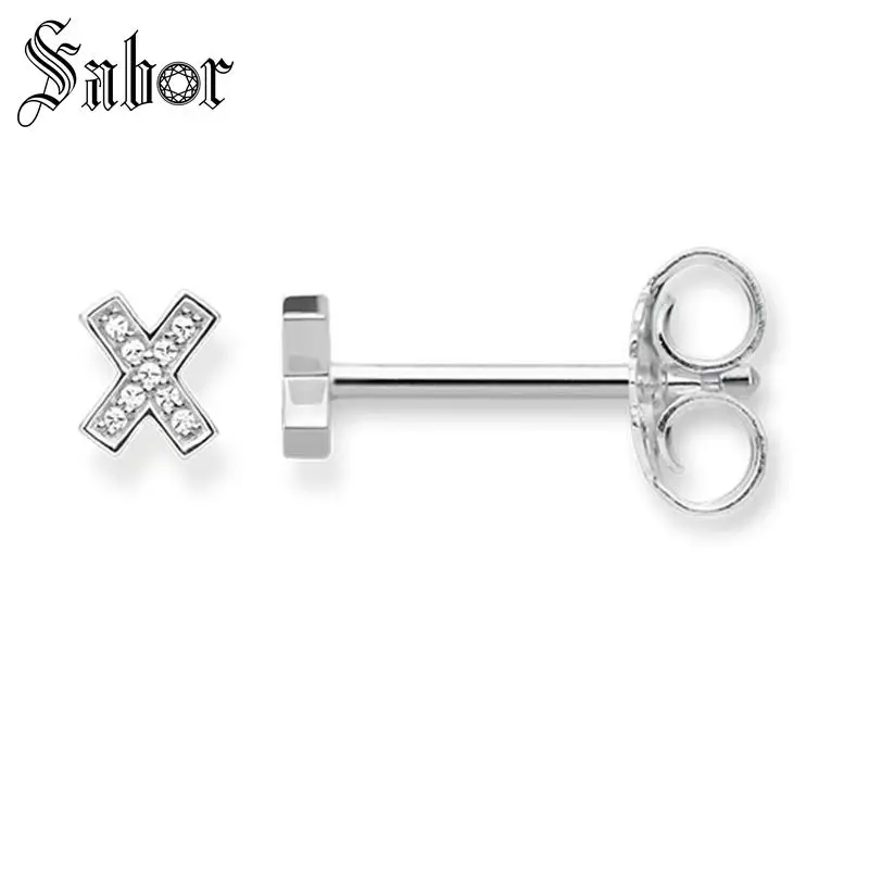 Серьги-гвоздики с фианитом серебристого цвета | Украшения и аксессуары