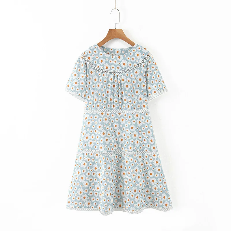 

JC·KILIG 2021 Summer New Loose and Slim Daisy Lace Stitched Short Sleeve Dress DP9281