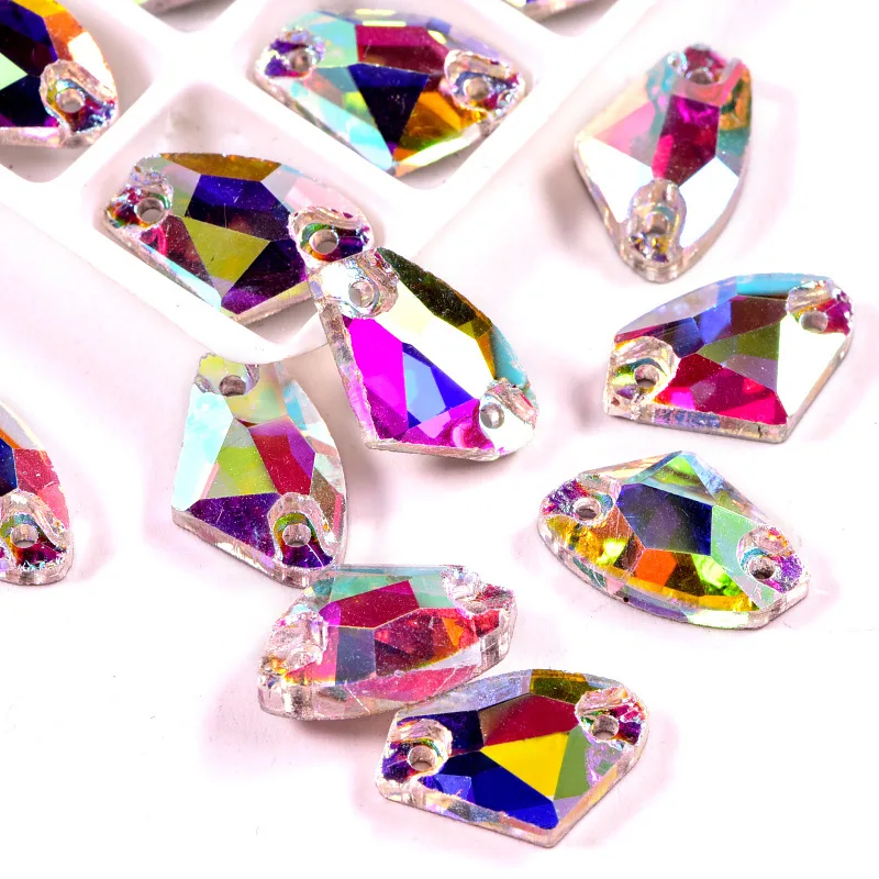 Аппликация для стеклянной стразы с двумя отверстиями 3 размера B0290 | Дом и сад