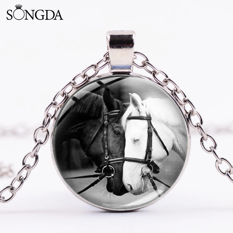 Длинное ожерелье с черной и белой лошадью модные ювелирные изделия животными