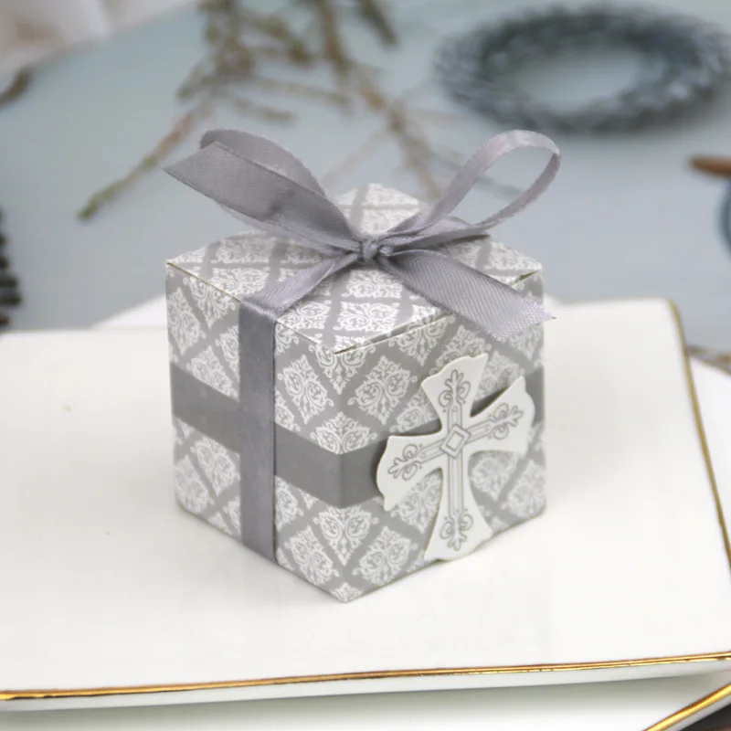 Крестообразная коробка конфет Подарочная для детского душа крещение вечерние