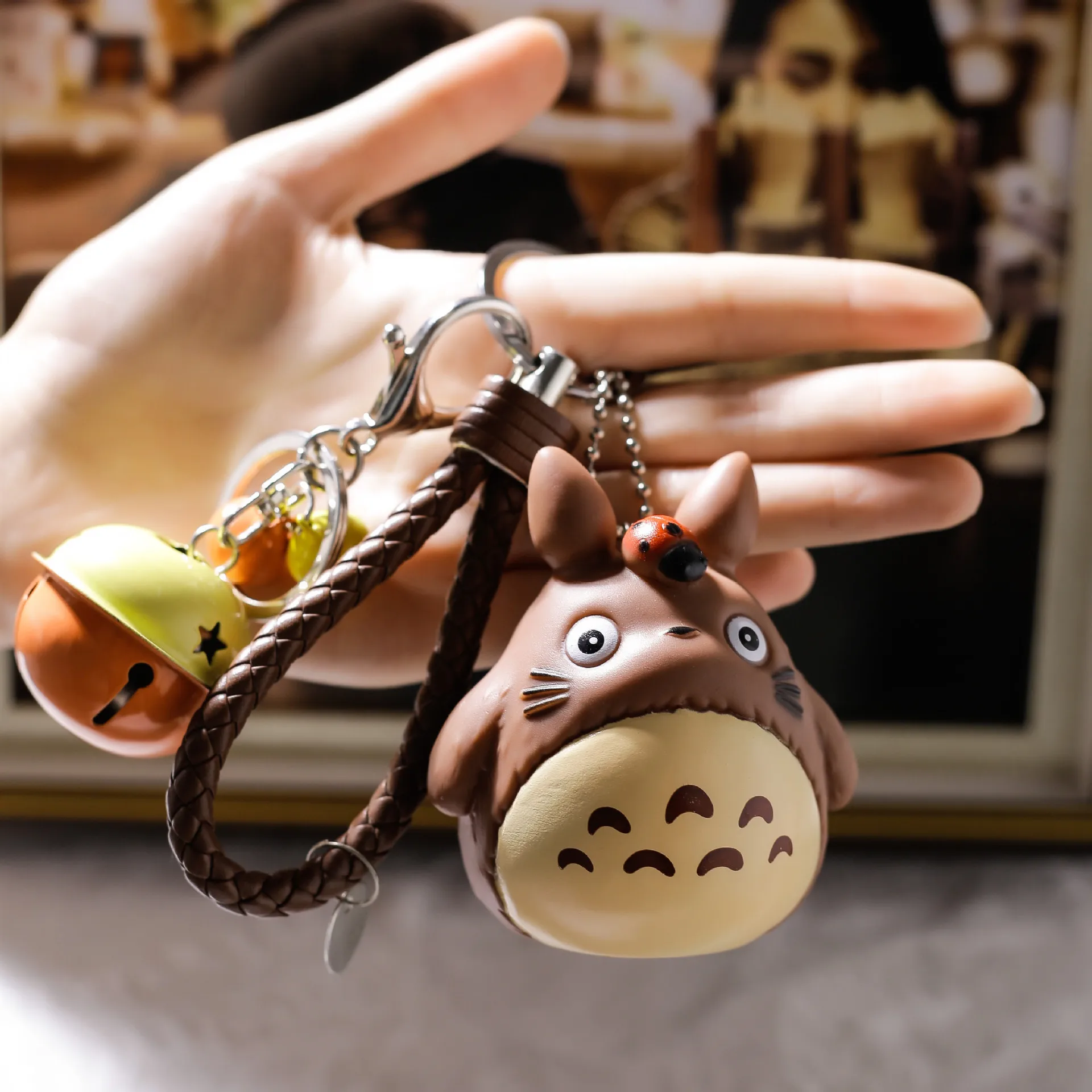 

Cute Totoro Animal Keyring Fur Men or Women Keychain Women Trinket Metal Key Chains Car Bag Pendent Charm Hot
