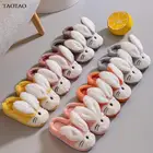 Мужские и женские зимние домашние тапочки 2021 Милая обувь в виде кролика домашняя обувь без застежек теплые мягкие хлопковые шлепанцы для пола