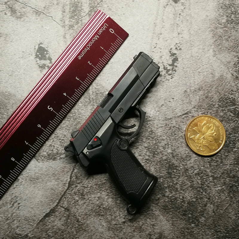 

Новинка 2021 1:3 QSZ92G Миниатюрная модель пистолета брелок из сплава подарок подвеска на рюкзак украшение подарок игрушка тренд любимый мальчик