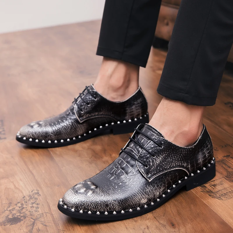 

Pointed Toe Men Leather Shoes lace up breathable Fashion Bright Business Shoes Casual for Wedding Lace Shoe Male Suit Shoes