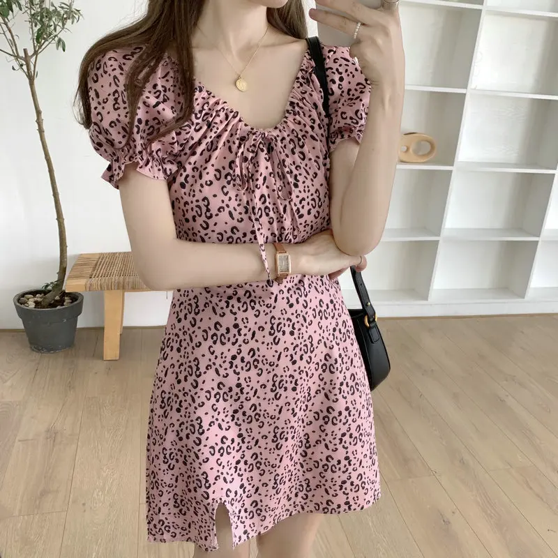 

Korean Style Women Summer Pink Print Straight Dresses Girls Fashion Puff Short Sleeve Off Shoulder Lace Up Neck Design Robe 2021