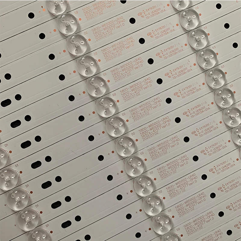 Светодиодная подсветка для LG 65" телевизора 5835-W65002-LR40 5835-W65002-0P40 65UH5500 V650DJ4-QS5 65K2 65M6E LR10 0P10 включена.