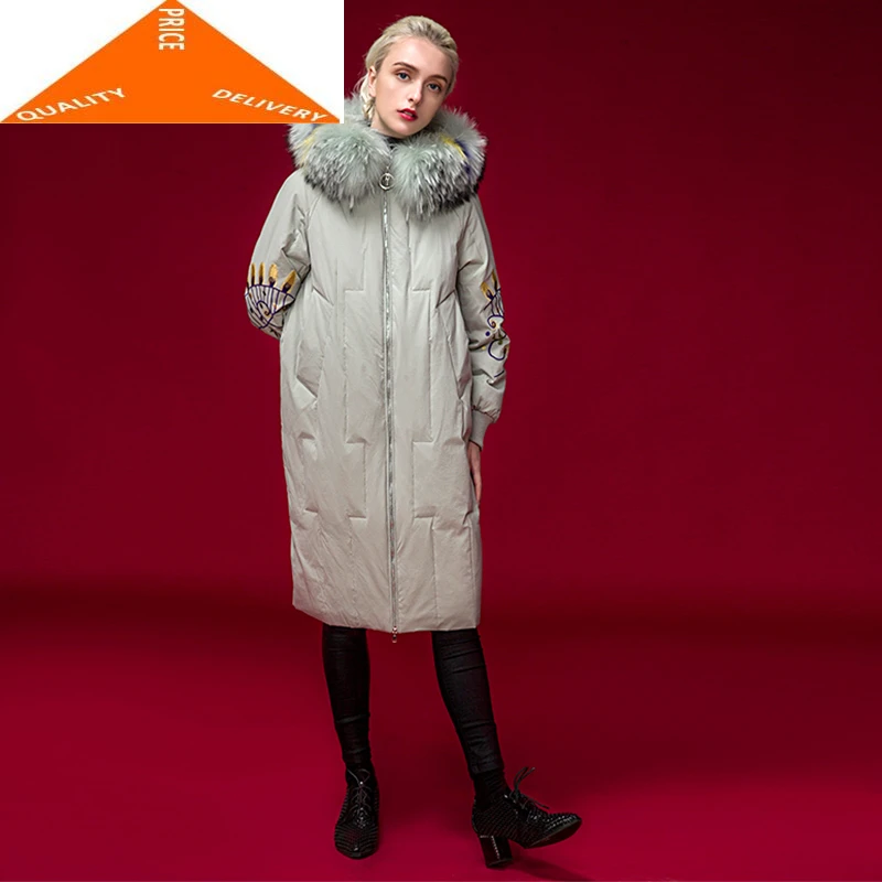 Куртка женская теплая на 2020 утином пуху с вышивкой большая парка мехом 99N580 зима |