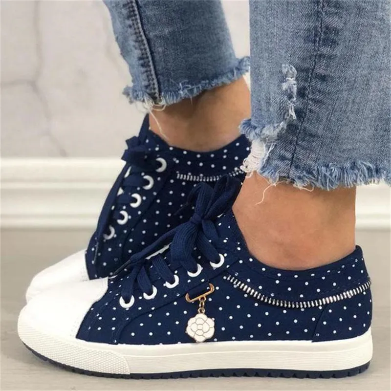 

2021 Cute Women Shoes Sneakers Canvas Flats Large Size Women Fashion Vulcanize Shoes Summer Flats Mujer Zapatill Casual Shoes