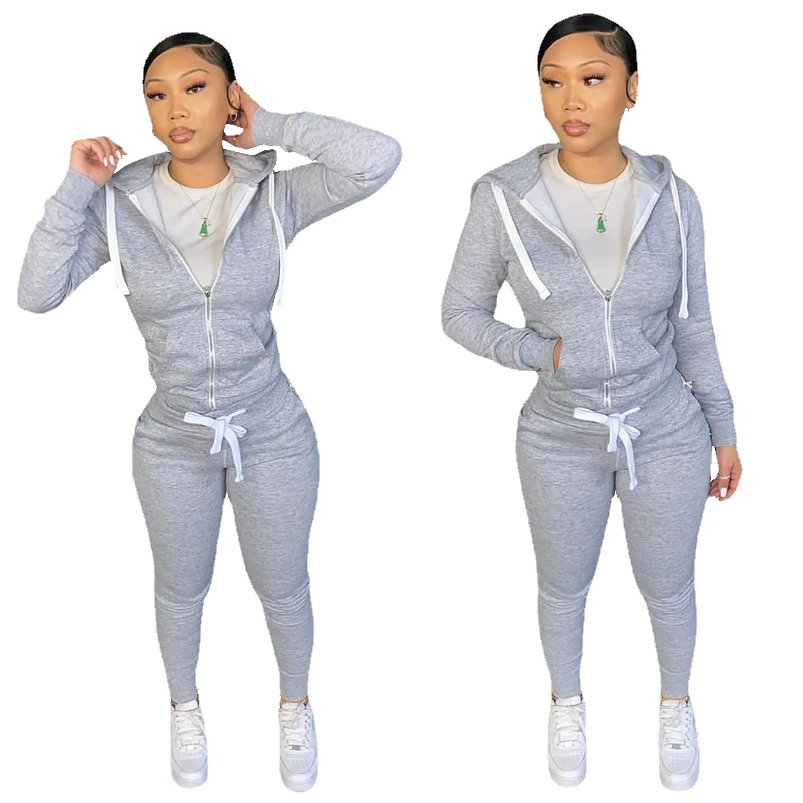 

Hoodies & Sweatshirts