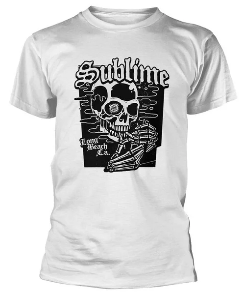 

Великолепная футболка «черная черепа» (белая)-новая и официальная!