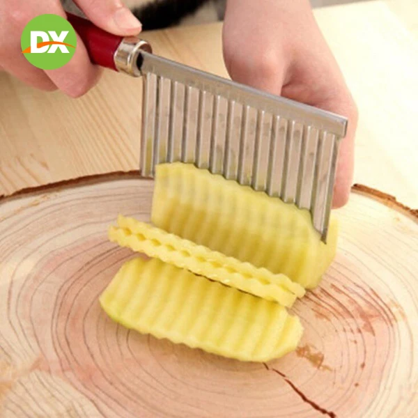 High Quality Stainless Steel Potato slicers Wavy Edged cutter Plastic Handle Kitchen Gadget potato slicer cucumber |