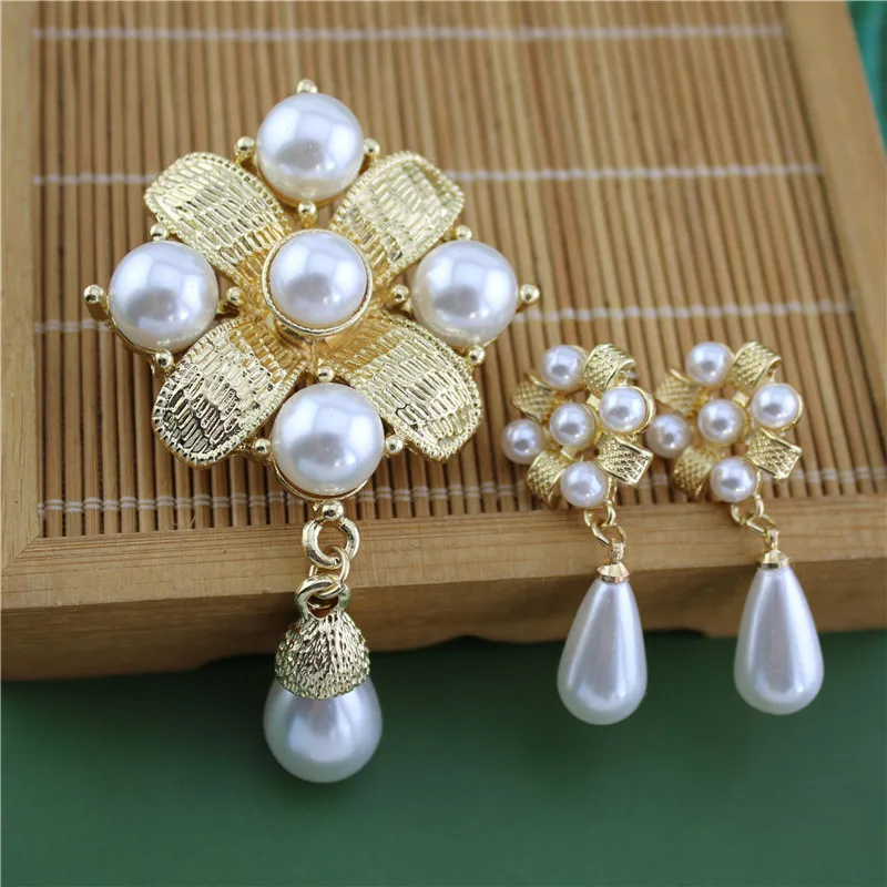 

2021 New Retro Baroque Creative Pearl Brooch Cardigan Pin Cool Romantic Suzhou Accessories Women's Accessories