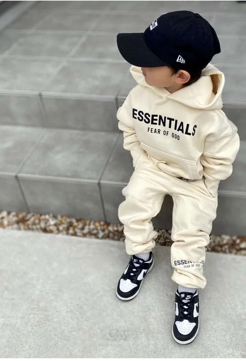 

Autumn and Winter Essentials Children's Hoodies Suit Boy and Girl 4 to 12 Years Old Kids Essentials Hoodies+Pants Suit Oversized