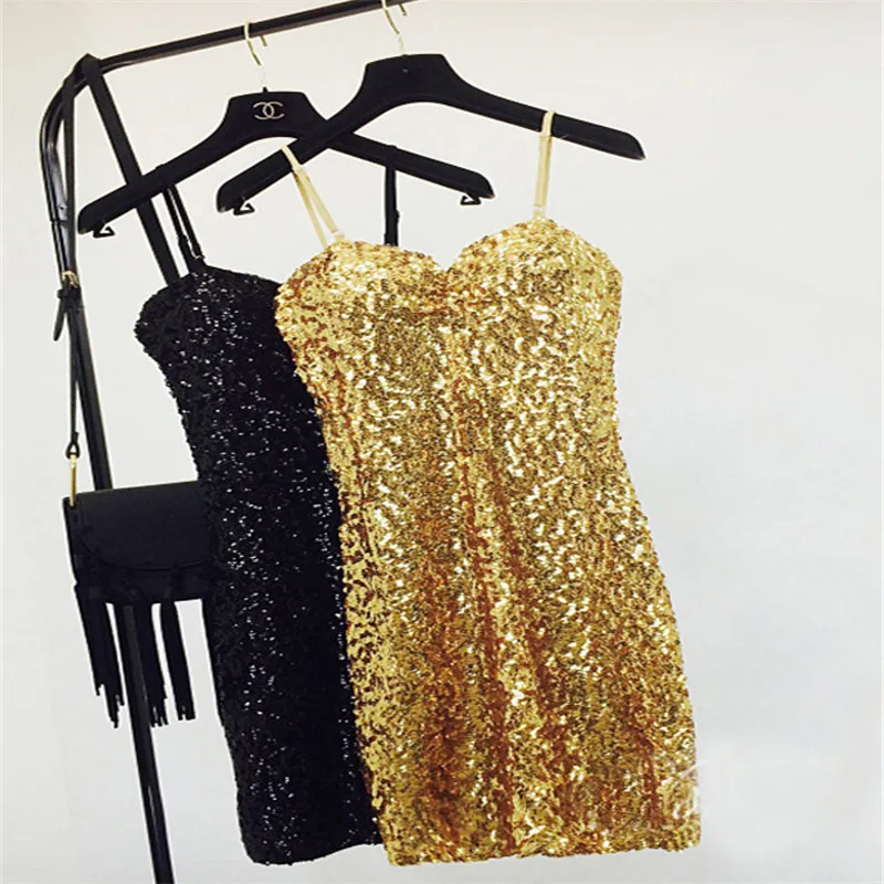 Соблазнительные туфли с серебряными блестками женское платье глубоким v