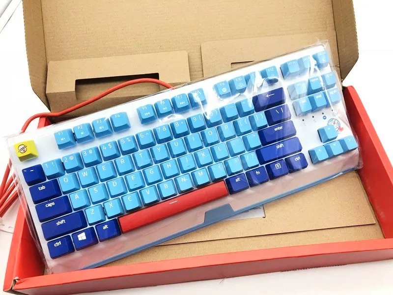 Проводная игровая клавиатура Razer Doraemon набор ковриков для мыши и с эффектом чёрной