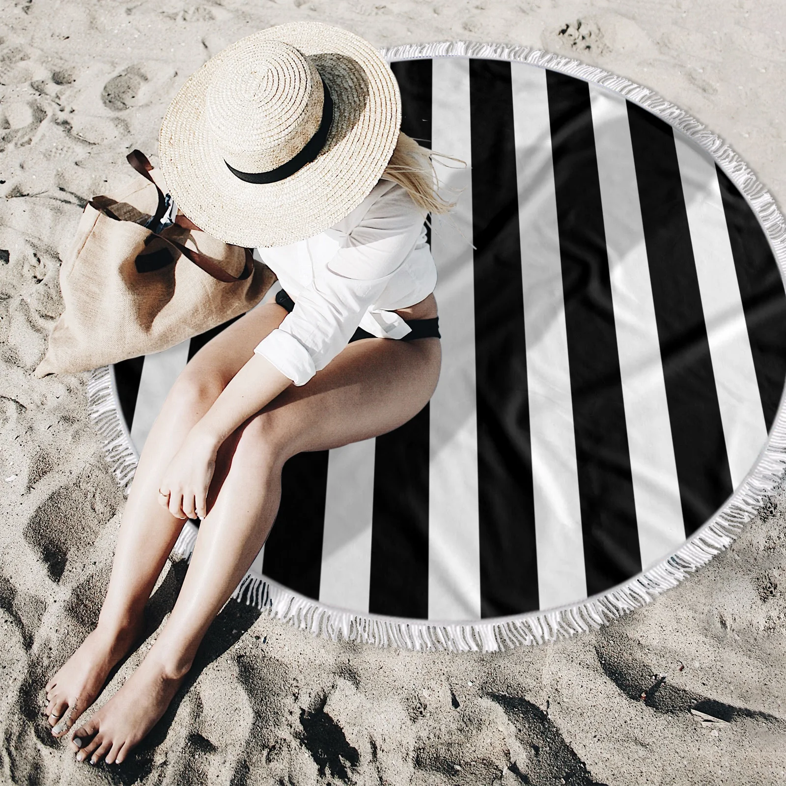 Черно-белые пляжные полотенца из микрофибры в полоску летние для отдыха на
