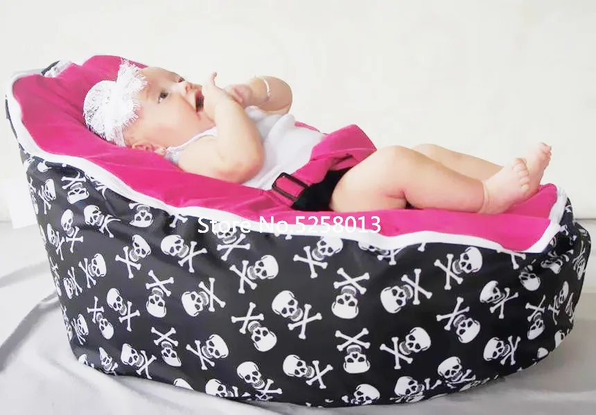 Пиратская основа в виде черепа с розовыми черными синими серыми топами детский