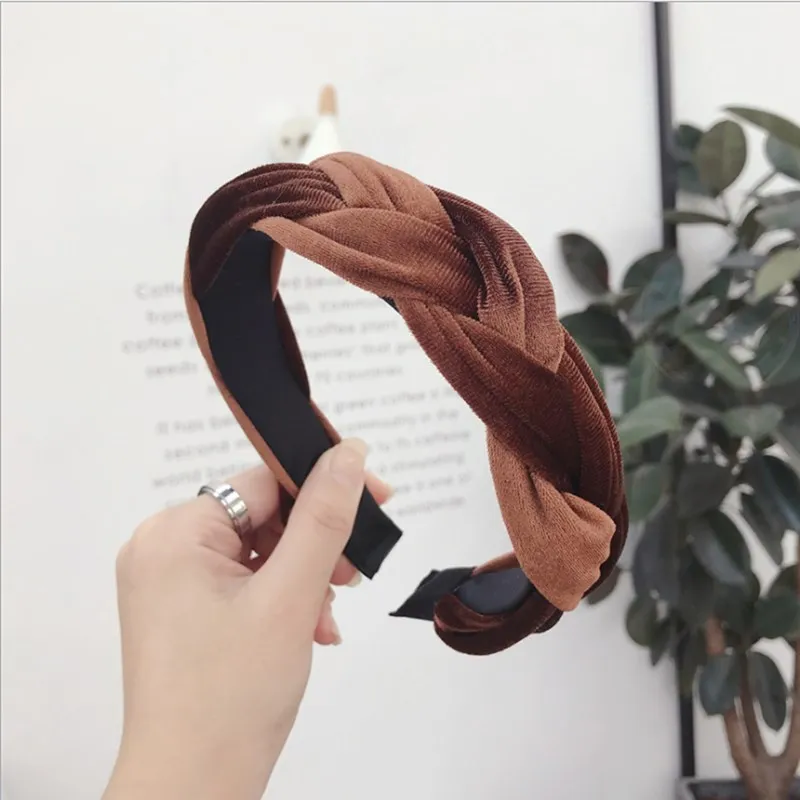 Fashion hair accessories women's gold velvet fabric twist braid wide-angle light headband headband wild girl hair band Headwear - Цвет: Кофе