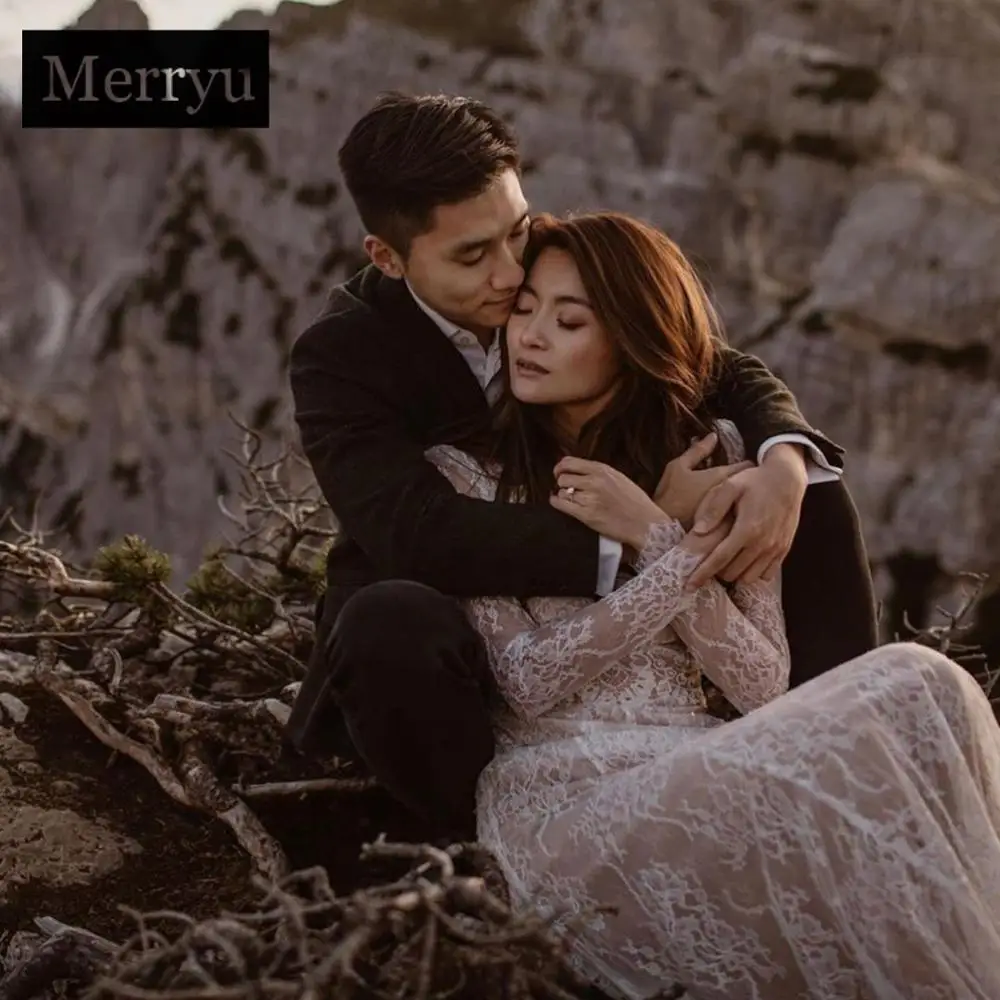 Богемное винтажное кружевное свадебное платье с длинными рукавами 2020 v образным