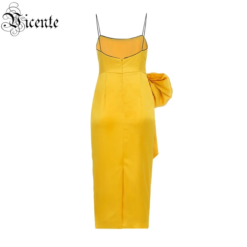 Женское вечернее платье с бантом на тонких бретелях до середины икры 2020 - купить