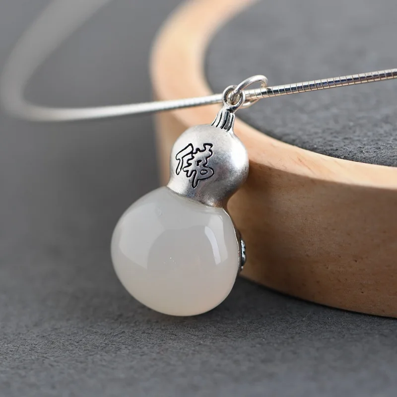 Кулон из серебра 990 пробы с собакой на удачу | Украшения и аксессуары