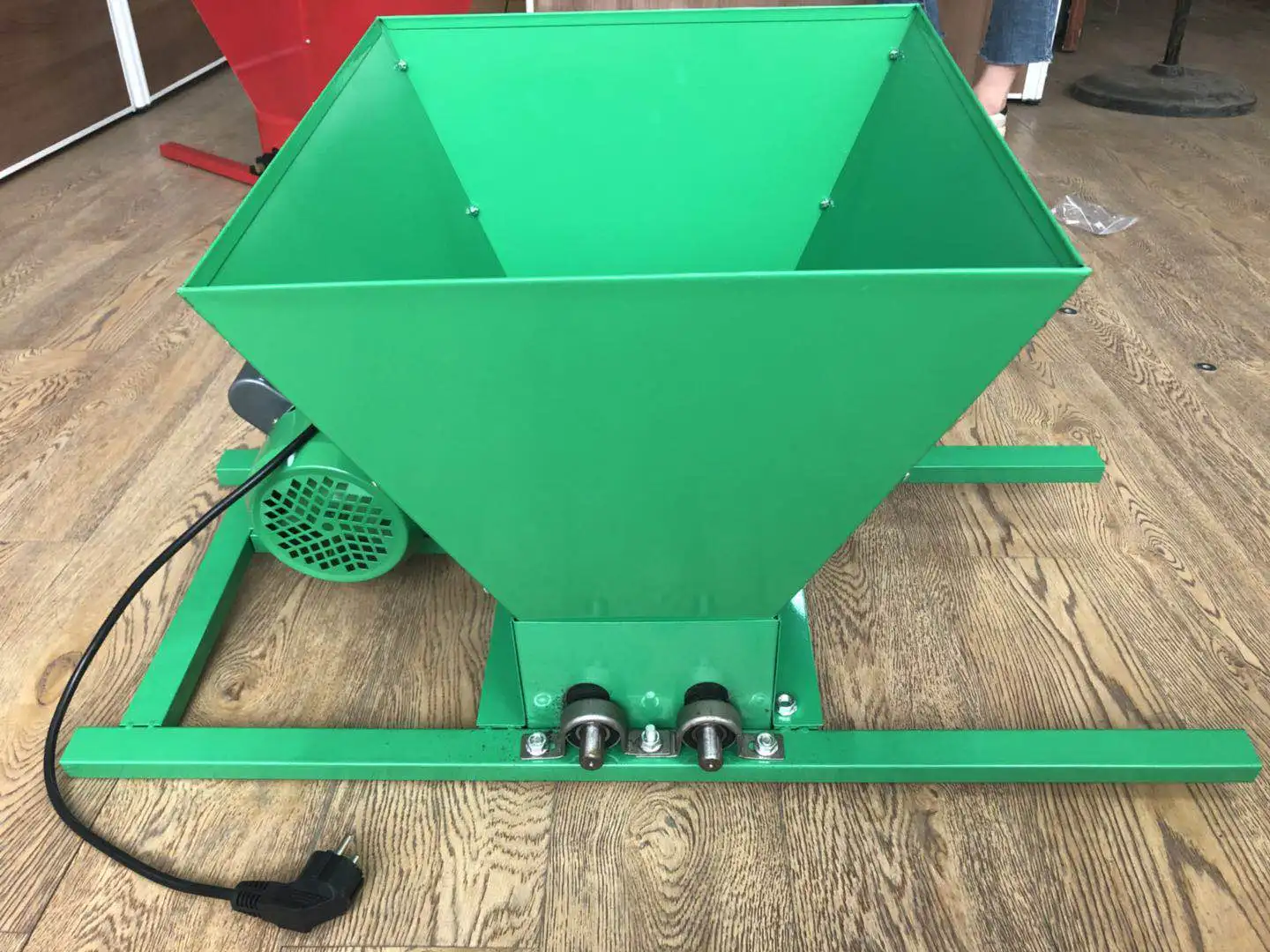 Очень популярная Бытовая дробилка для винограда из нержавеющей стали