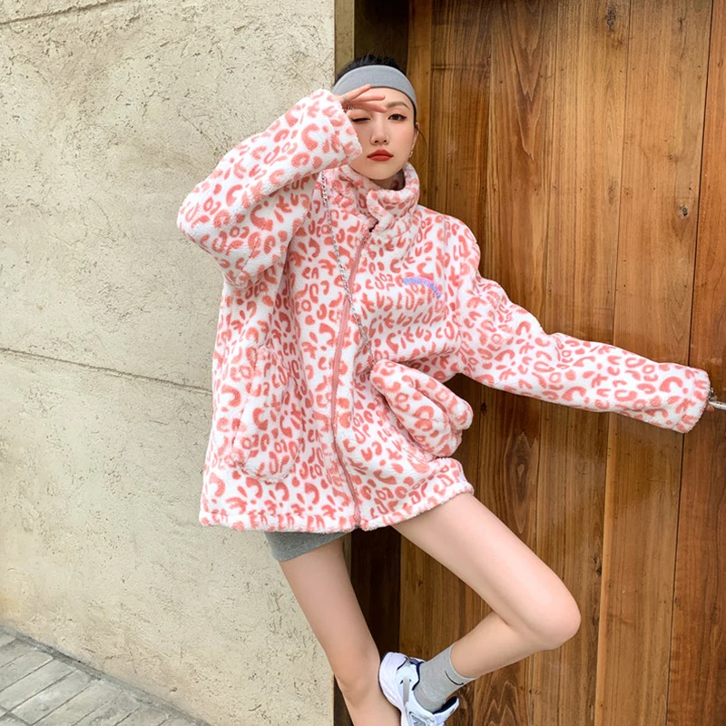 

2021 Spring Pink Leopard Sheepskin Coat Women With Bag Zipper Oversized Lambswool Jacket Streetwear Harajuku Teddy Bear Outwear