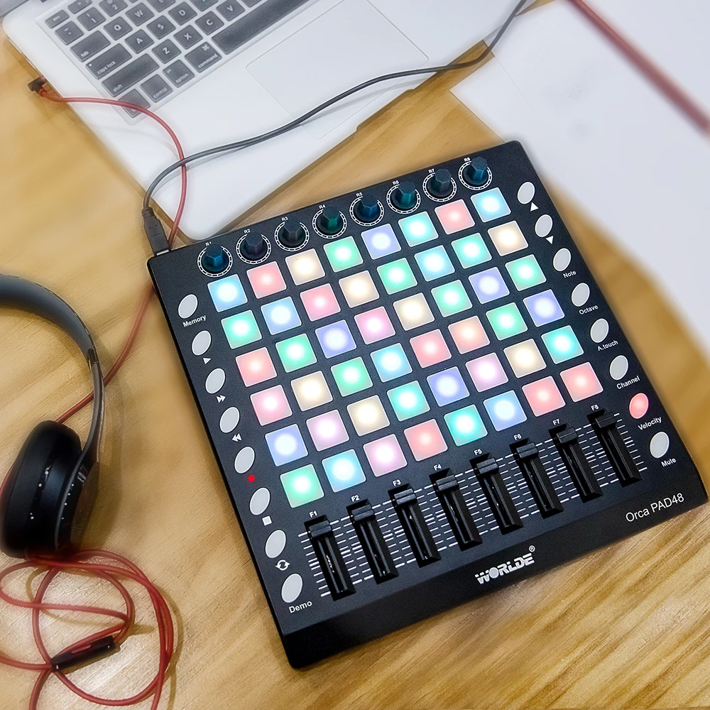 Портативный USB MIDI контроллер WORLDE PAD48 колодки с подсветкой 48 RGB 8 ручек 16 кнопок