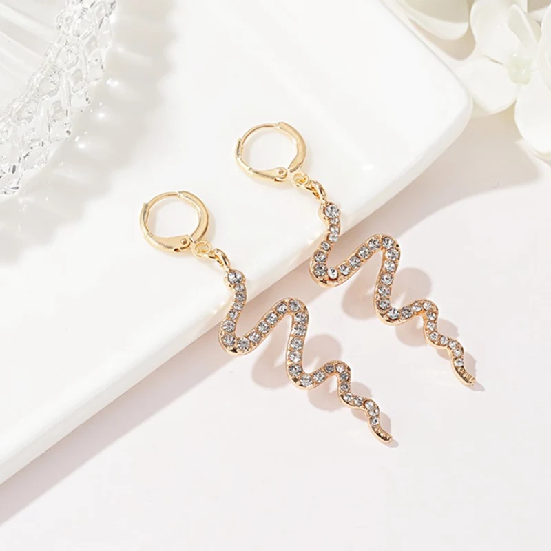Новинка 2021 женские серьги в виде змеи стиле панк милые серьги-гвоздики с